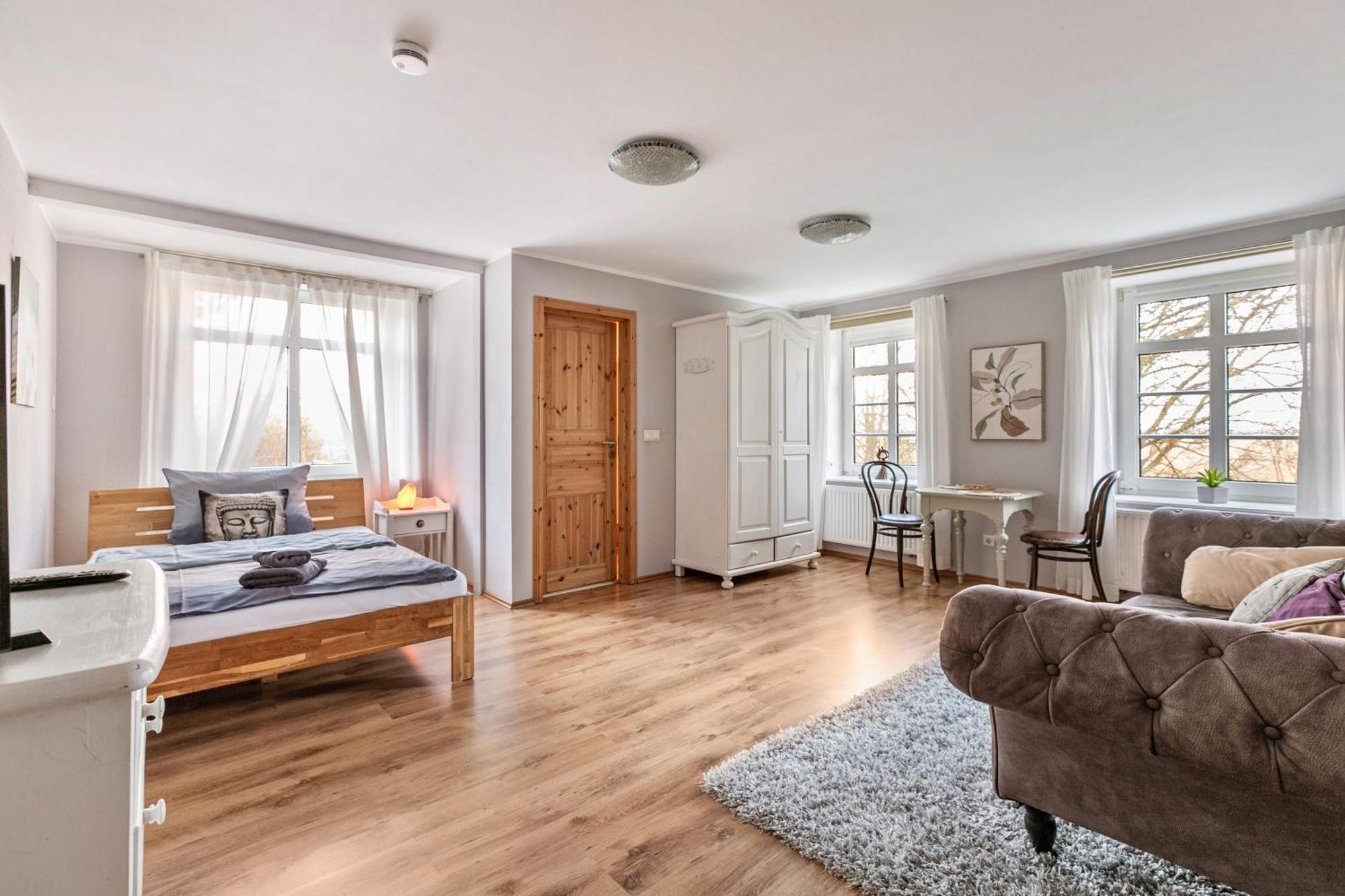 Apartment Blauquarz Und Rauchquarz Reussenkoge
